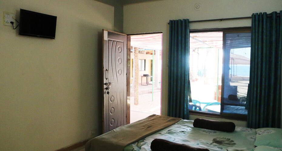 Khobrekar's Beach Homestay, Tarkarli 3